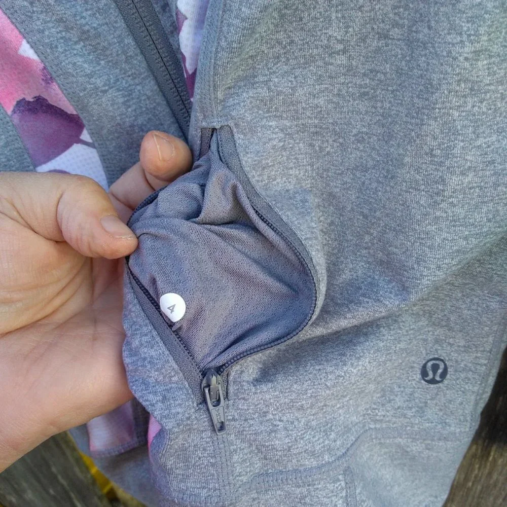 Lululemon gray in stride zip jacket Sz 4